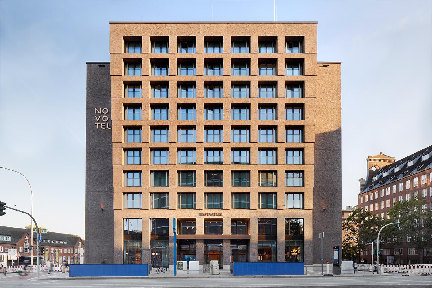 Novotel Hamburg Central Station Exterior foto